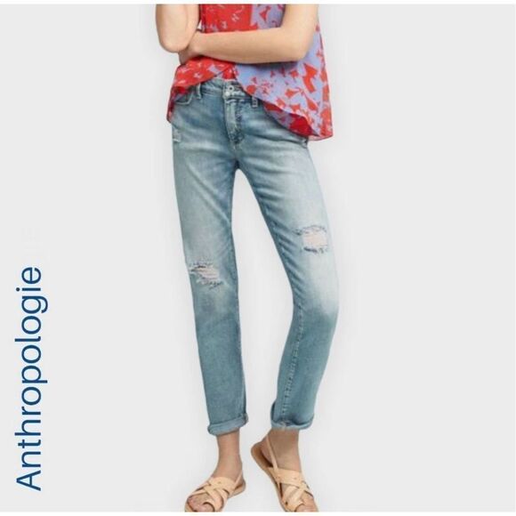 ✨Anthropologie Pilcro The Slim Boyfriend Crop Distressed Jeans✨ - Picture 1 of 9